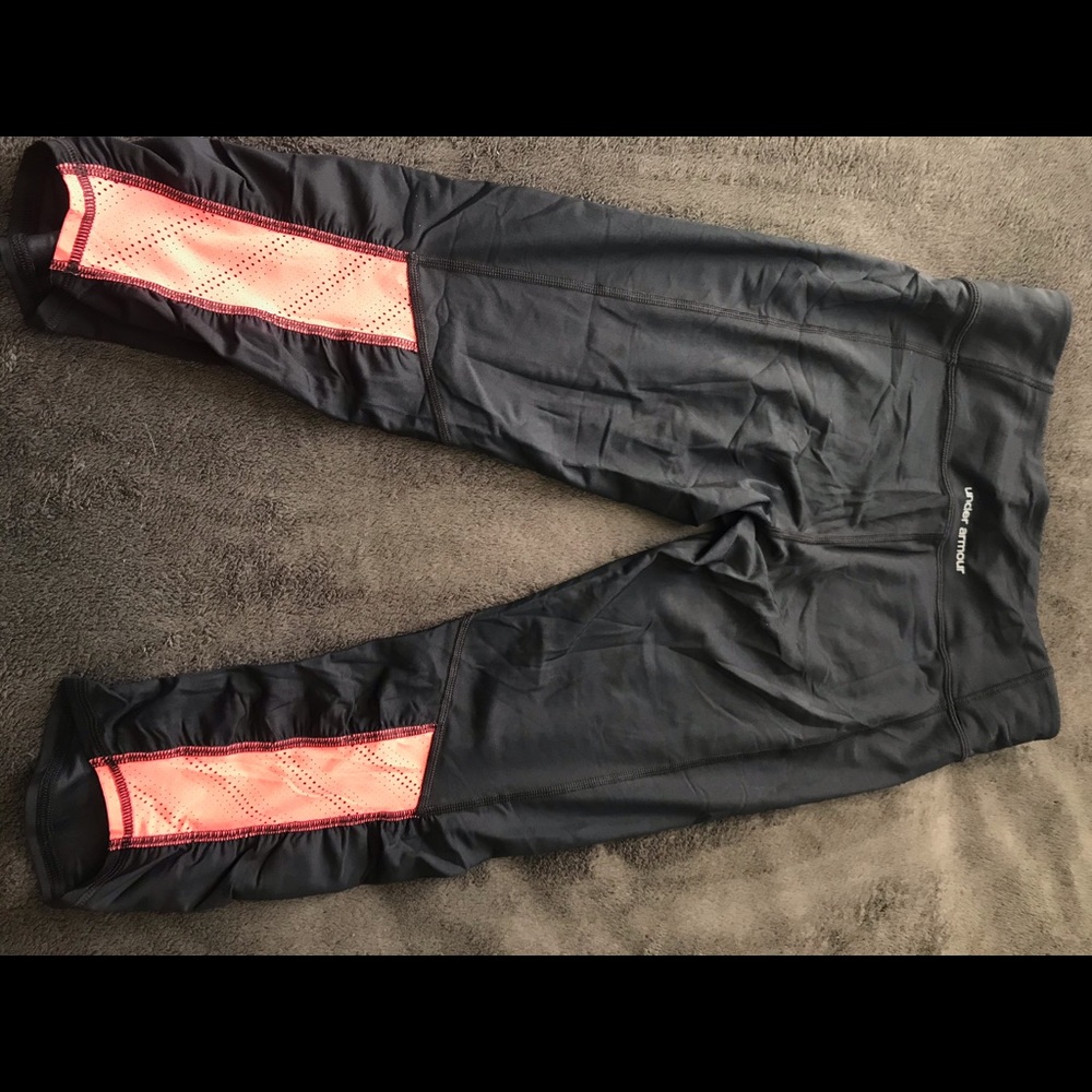 UA Heat Gear capris with mesh accents
